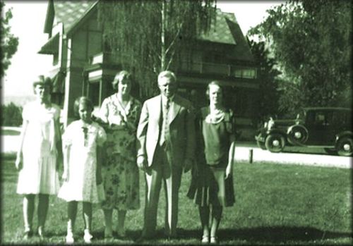 Upper Campus BYU President's Home & Harris Fam