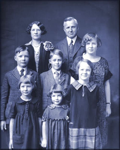 The Franklin & Estella Harris Family