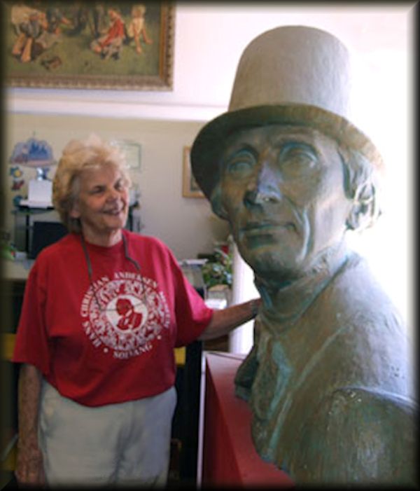 Kathy Redd Mullins & The Man in the Hat